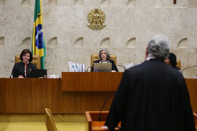 STF retoma julgamento de suspensão de denúncia sobre Temer