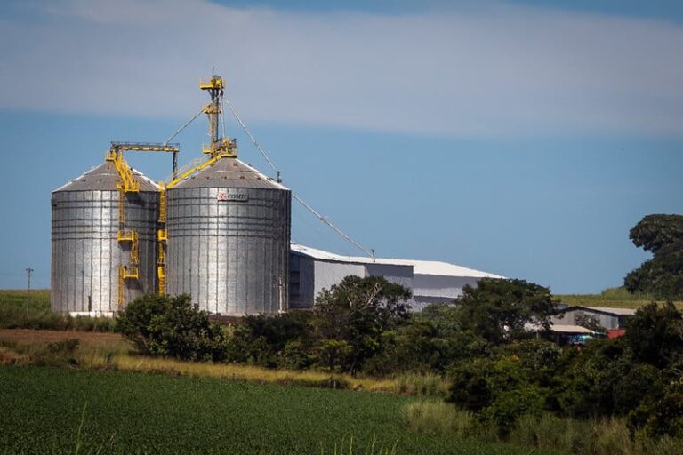 silos