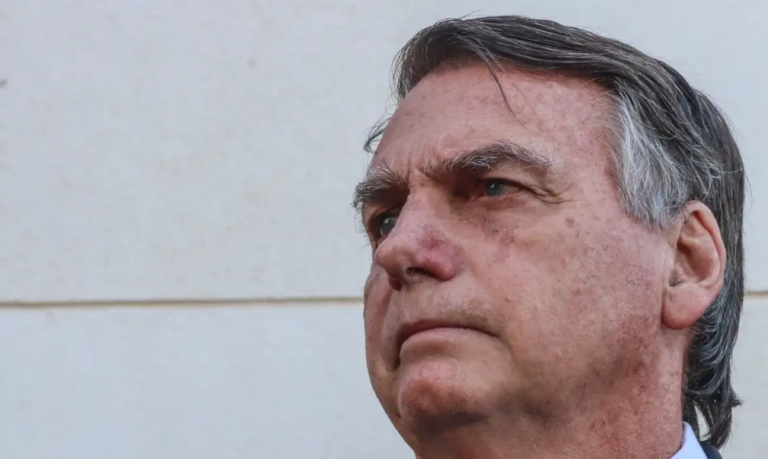 Bolsonaro indiciado