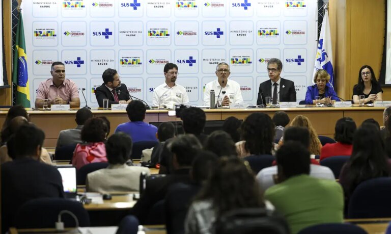 padilha-mais-especialistas-mc_abr_03022026-6