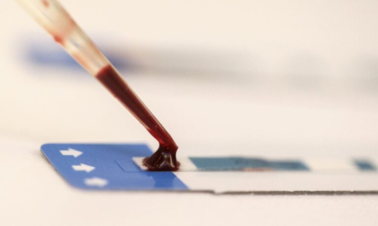 2014-10-06t120000z_2068209340_gm1eaa60pug01_rtrmadp_3_foundation-thailand-hiv