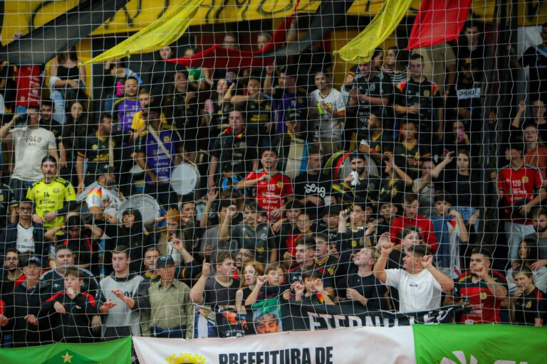 ATLEC Torcida 02